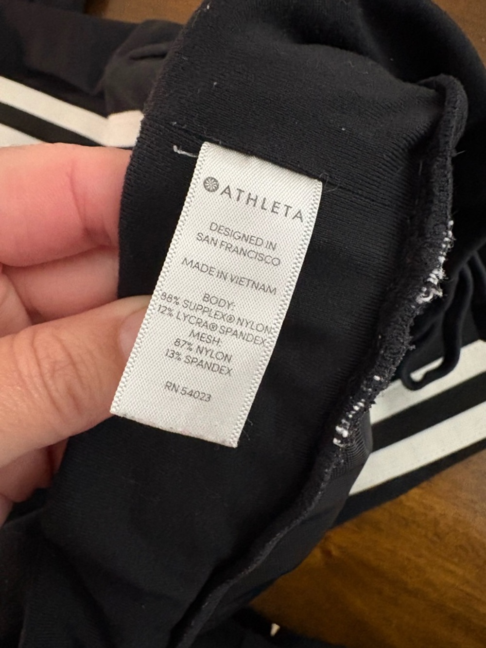 Athleta Women’s 27” Black Jogger Pants Zip Pockets EUC - Picture 4 of 7